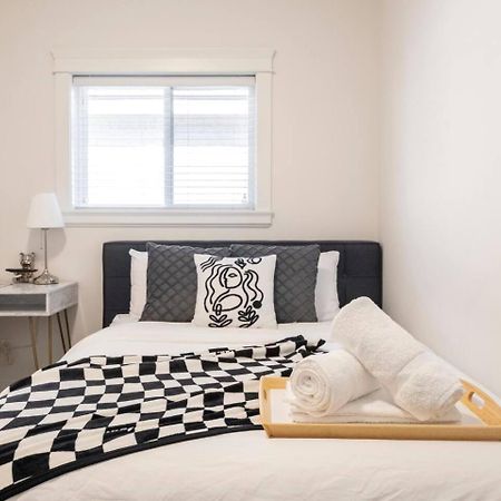 Si & Daniel Home Near Yvr Airport & Skytrain Separate Entry Free Parking Ричмонд Экстерьер фото