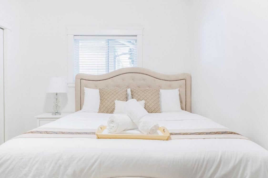 Si & Daniel Home Near Yvr Airport & Skytrain Separate Entry Free Parking Ричмонд Экстерьер фото